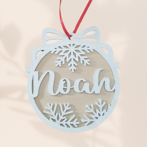 Boule de noël en bois avec prénom