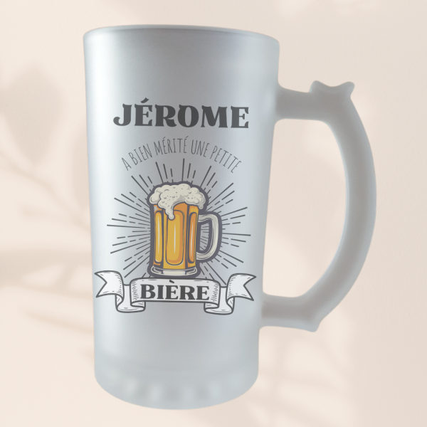 chope à bière mérite une petite bière Chope à bière personnalisée