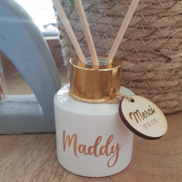 Diffuseur de parfum Blanc en verre avec bouchon Or