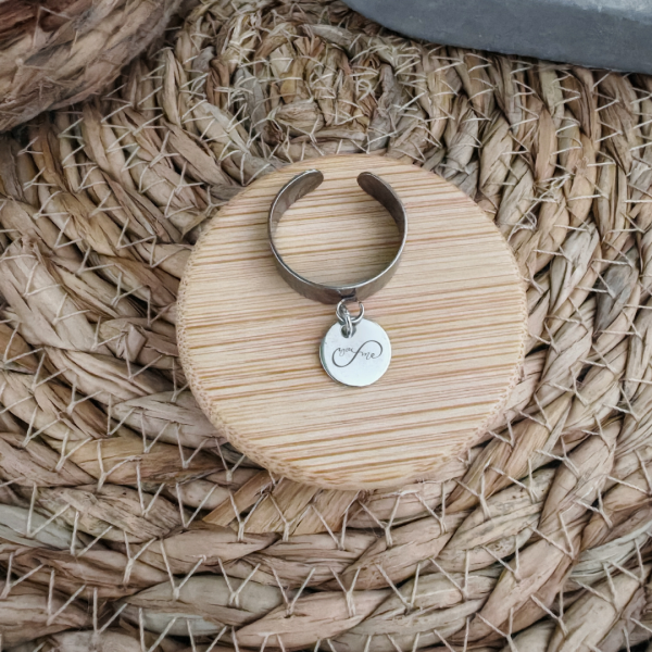 Bague réglable H.6mm avec médaille ronde gravée 10mm