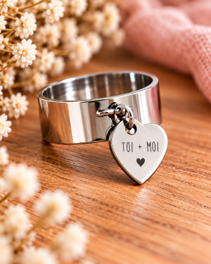 Bague personnalisée avec cœur gravé