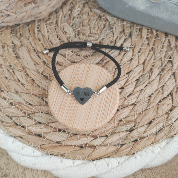 bracelet cordon coeur argent illustration Bracelet cordon réglable avec coeur