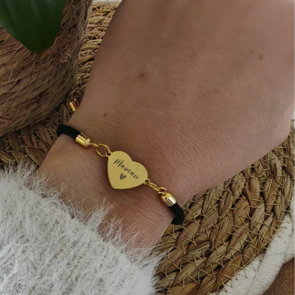 Bracelet cordon réglable avec coeur