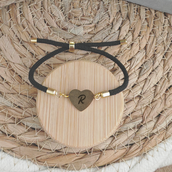 Bracelet cordon réglable avec coeur