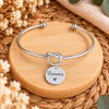 bracelet jonc 5 Bracelet jonc ouvert avec médaille personnalisée