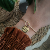 Bracelet jonc ouvert avec médaille gravée